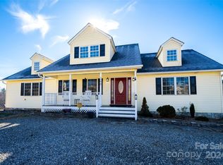 260 Morgan Rd, Candler, NC 28715