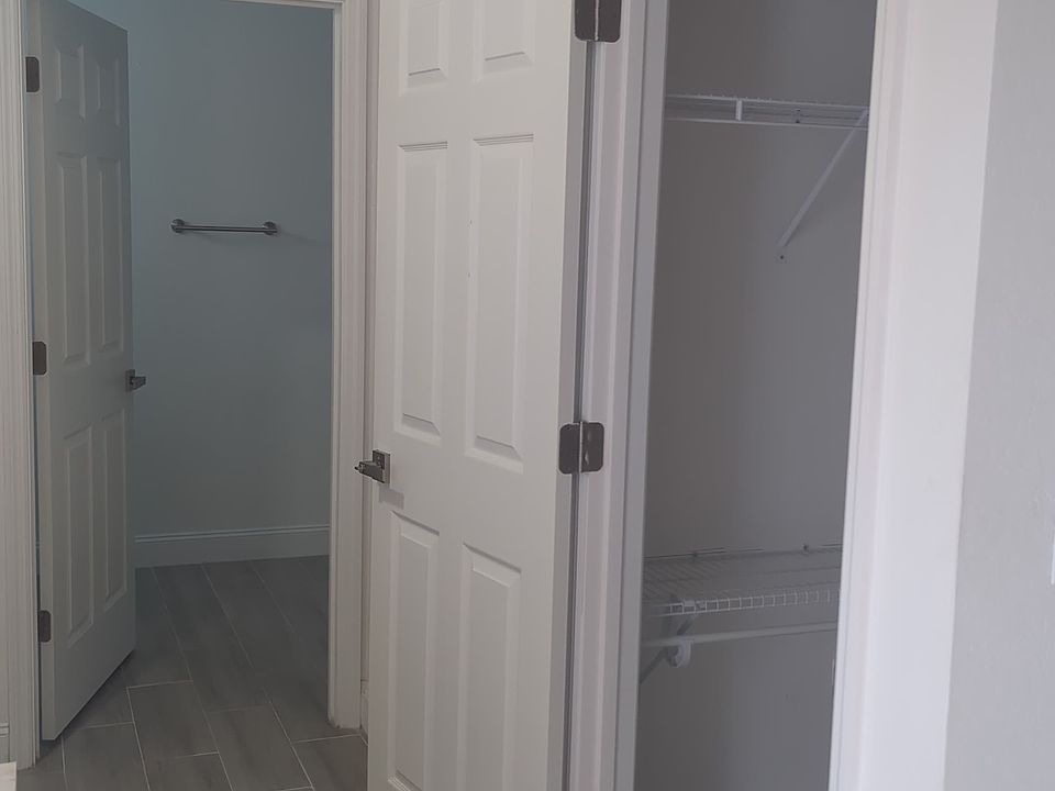 1st image of 6147 Hellman Ave