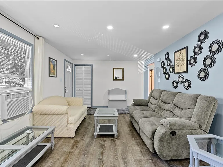 3528 Peak Dr — Photo 5