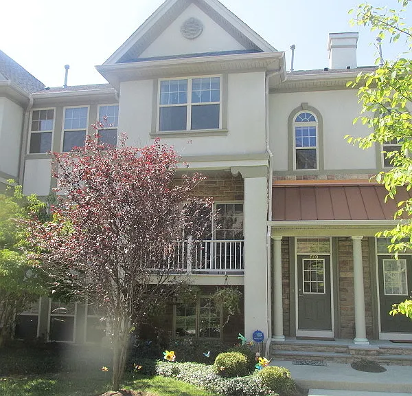770 Green Ln #770 — Photo 1