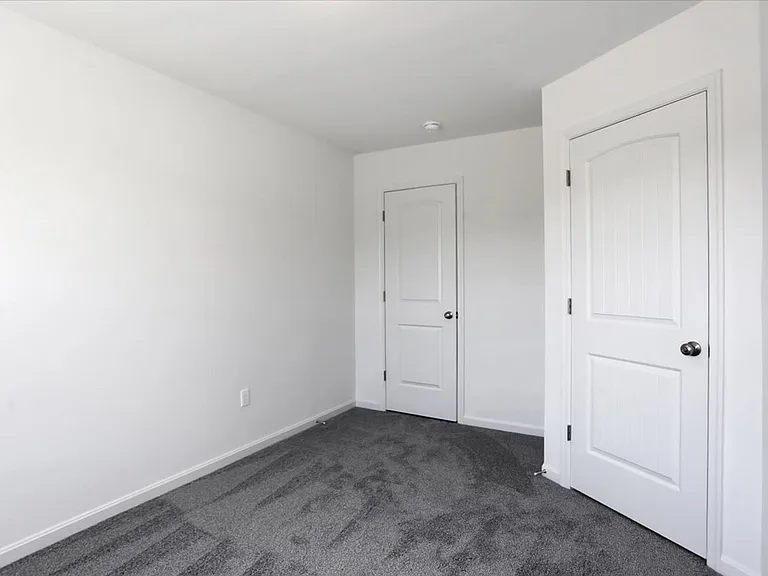12435-12441 Jackson Ave — Photo 28