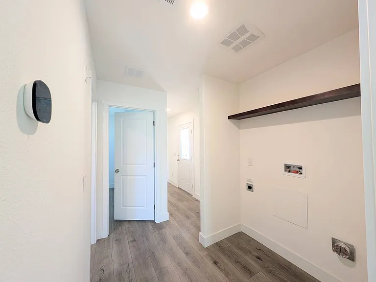 400 Sulphur Bank Dr #39 — Photo 13