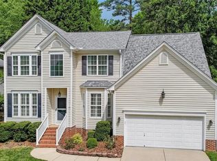 12 Old Orchard Ln, Greensboro, NC 27455