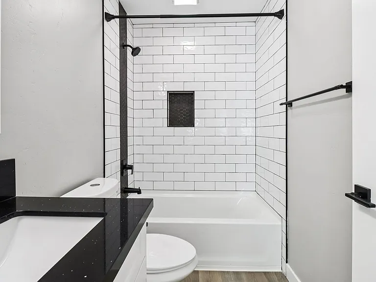 Duplet at Hillcrest | Modern Studio, 1 & 3 Bedroom Apartments — Photo 83
