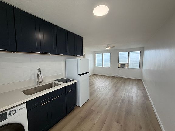 2nd image of 509 Kawainui St #B