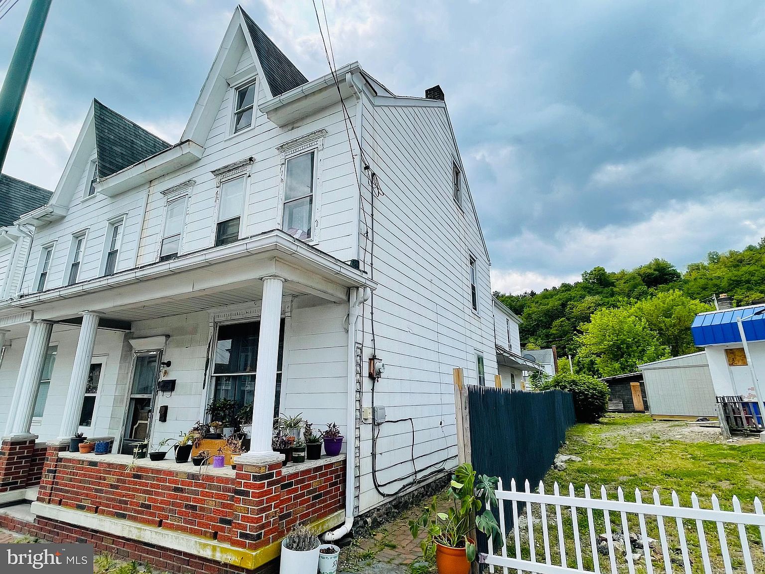 210 N 2nd St, Saint Clair, PA 17970 Zillow