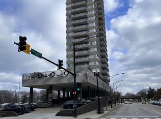 5601 N Sheridan Rd APT 21B, Chicago, IL 60660