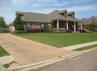610 Edgewood Crossing Cv, Brandon, MS 39042