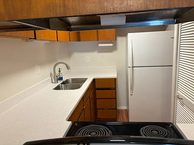 2 bed, 1.5 bath, 817 sqft, $2,600 — Photo 3