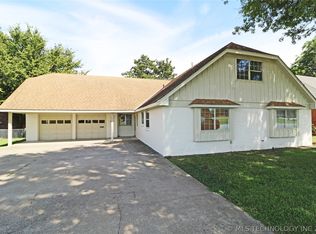 1208 Swan Dr, Bartlesville, OK 74006