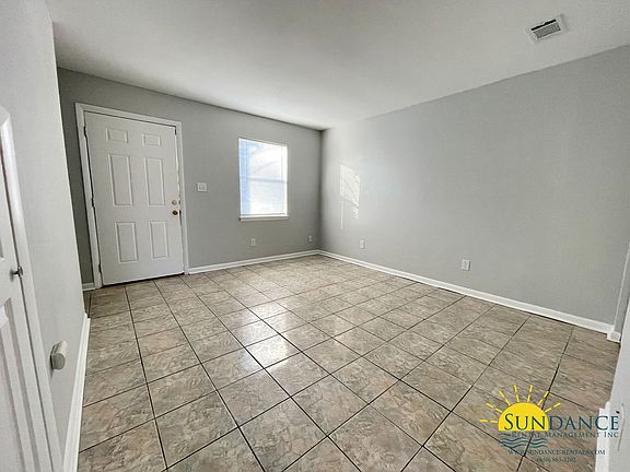 2nd image of 507D Landview St