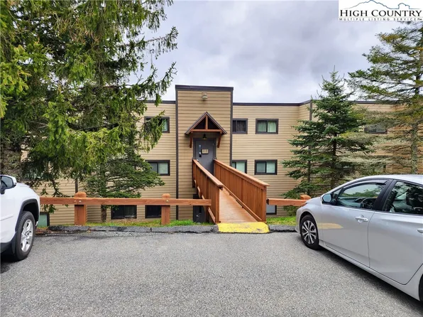 102 Sugar Ski Drive #231, Sugar Mountain, NC 28604