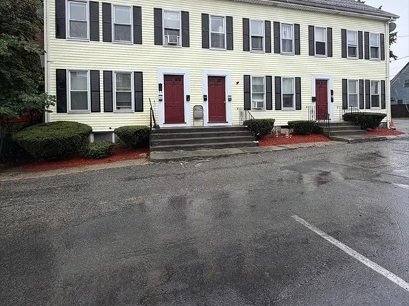 8-12 Exchange Ct, Waltham, MA 02451