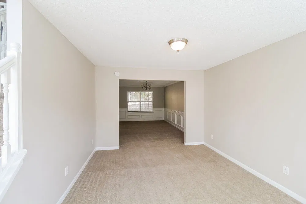 4 bed, 3.0 bath, 3162 sqft, $2,640 — Photo 4