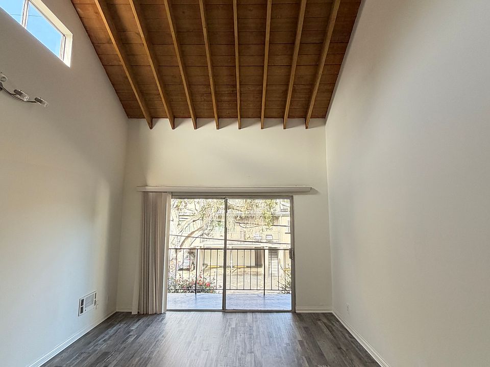 1st image of 533 Ashland Ave APT 210