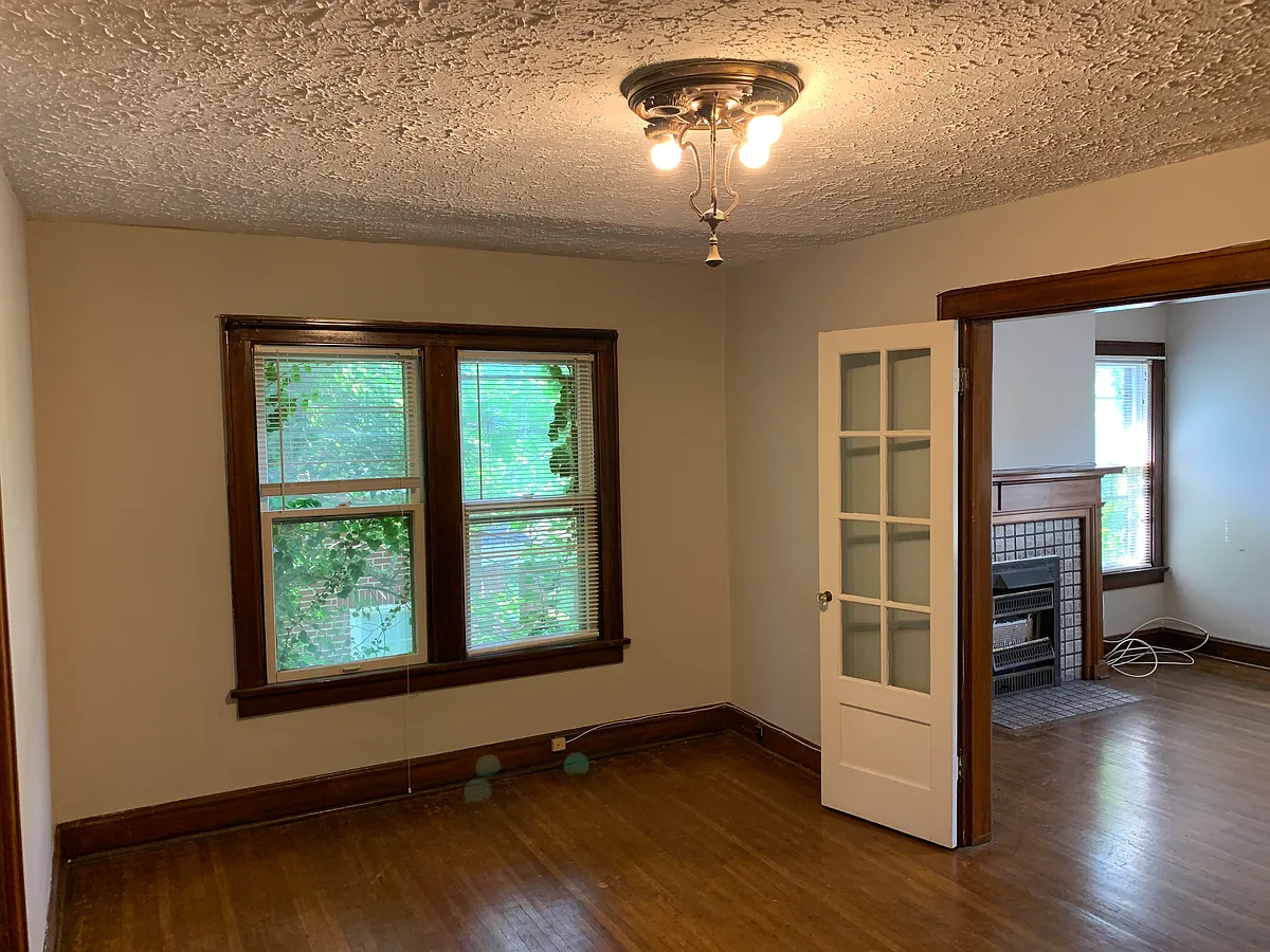 Building Photo - 1164 Northwest Blvd #C