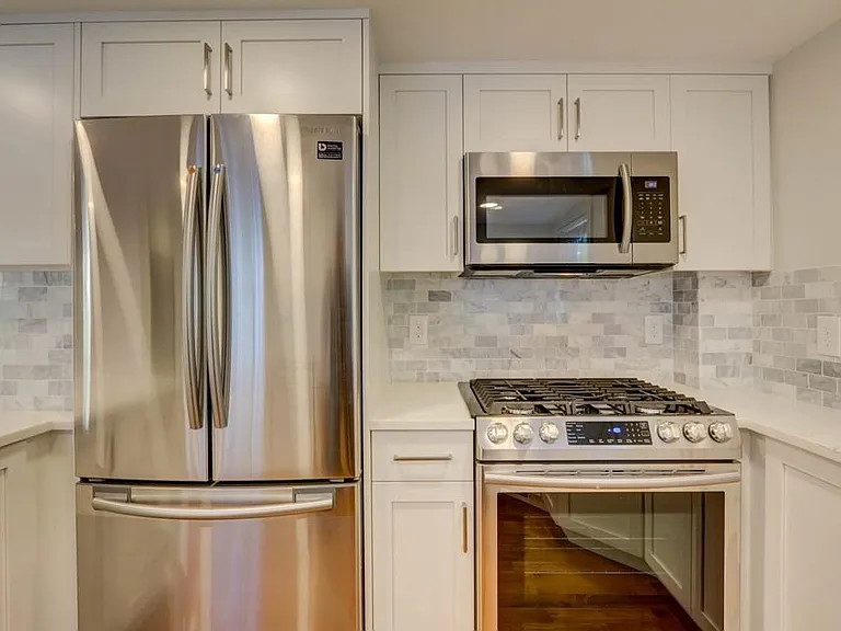 45 Frairy St #A — Photo 7