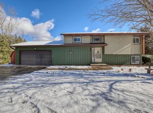 S94W35101 Crestfield COURT, Eagle, WI 53119