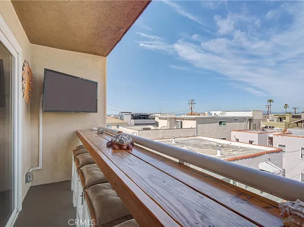 15 15th St APT 22, Hermosa Beach, CA 90254