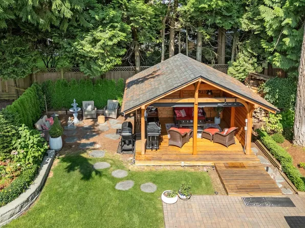 2540 Boswell Ave, North Vancouver, BC V7H 1L7