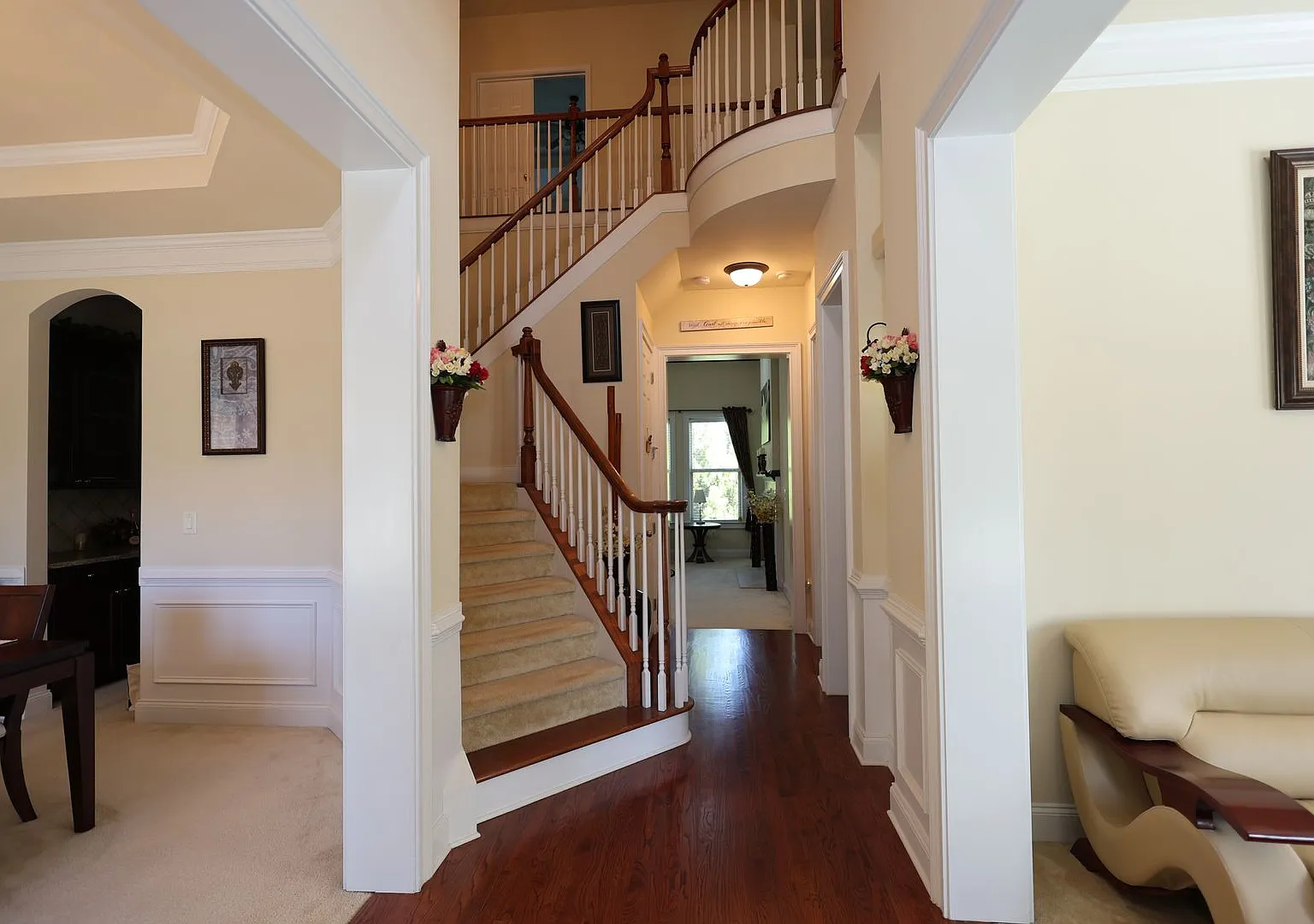 Spacious Johns Creek Home for Family Retreat and Entertainment — Photo 2