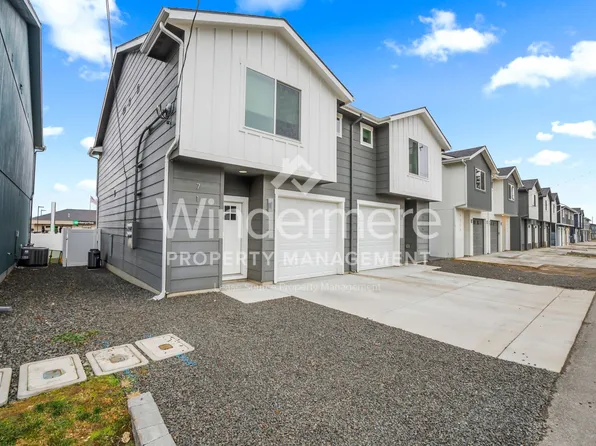 7117 E Pacific Way, Spokane, WA 99212