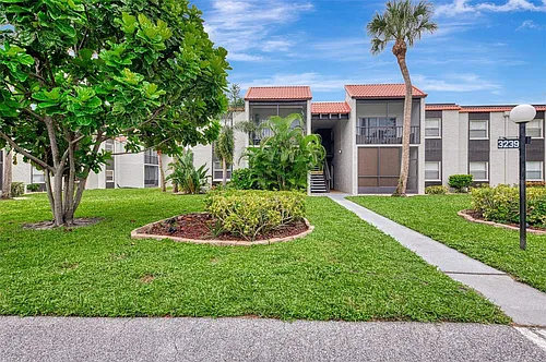 3239 Beneva Rd #201 Photo 1