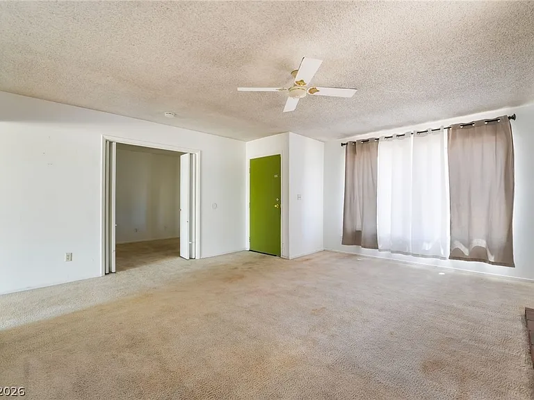 2102 E Russell Rd — Photo 3