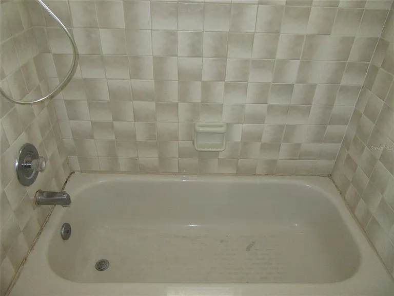 8423 Seminole Blvd #203 — Photo 38