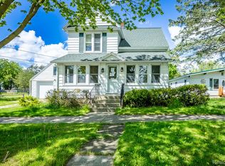 229 E Dayton St, Fremont, MI 49412