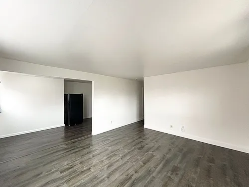 3800 Waller Ave Photo 1