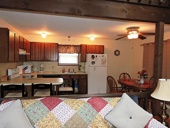 5th image of 126 Sandlewood Dr