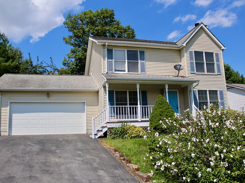 1st image of 104 Woodys Pl