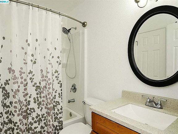 2nd image of 4212 Solar Cir