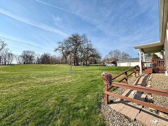 4th image of 414 Gardner Center Rd