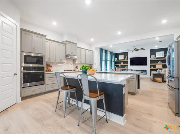 933 Donna Roland Ct, Leander, TX 78641