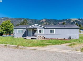 160 Broken Bow Ct, Myrtle Creek, OR 97457