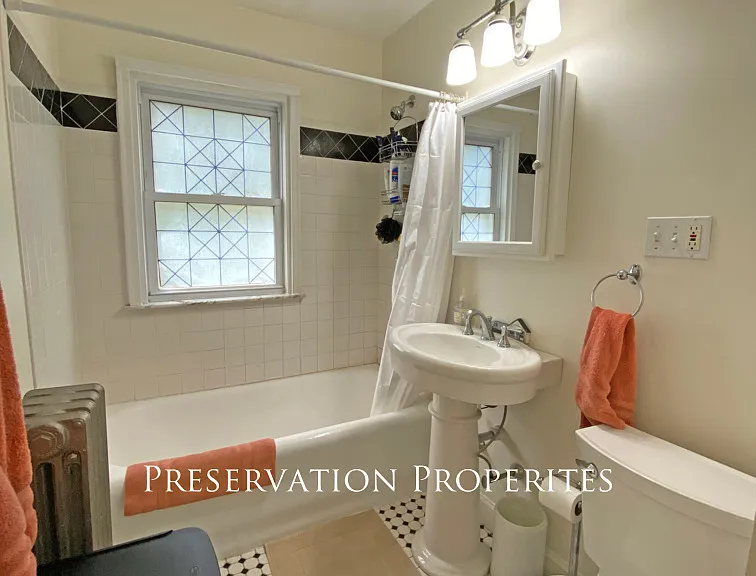 331 Lowell Ave — Photo 9