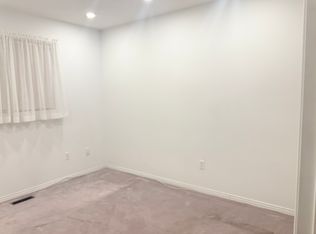 6121 Maple Gate Cir, Mississauga, ON L5N7B1