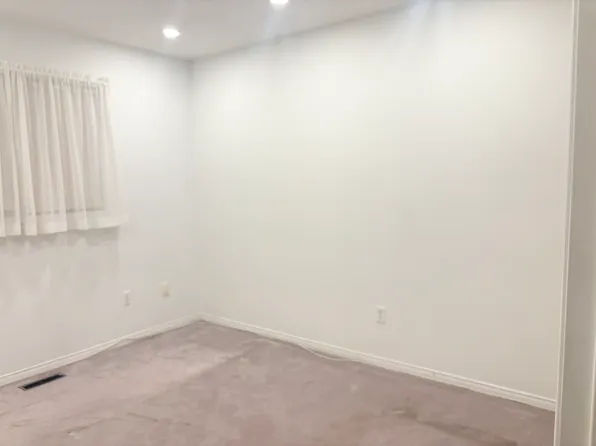 6121 Maple Gate Cir, Mississauga, ON L5N 7B1