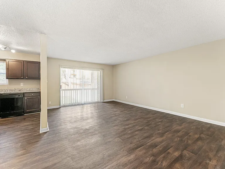 260 Northern Ave — Photo 4