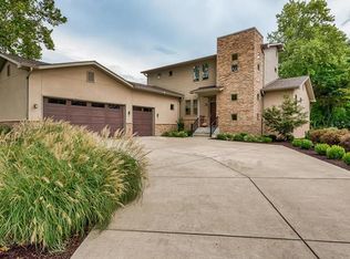 2368 Clarjon Dr, Ballwin, MO 63021