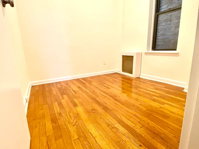 413 E 81st St #4B — Photo 7