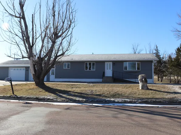 509 Main St E, Wessington Springs, SD 57382