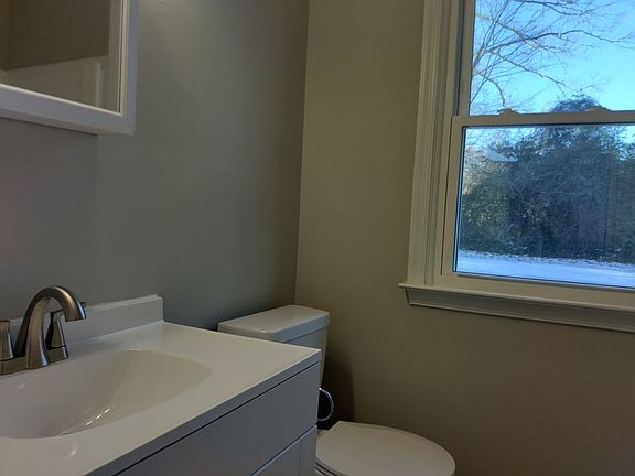 5th image of 7420 Bellehaven Dr