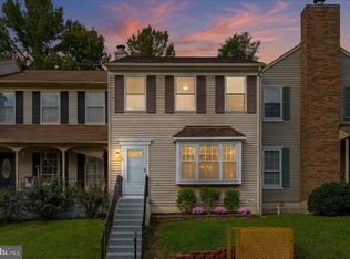 5830 Waterdale Ct, Centreville, VA 20121