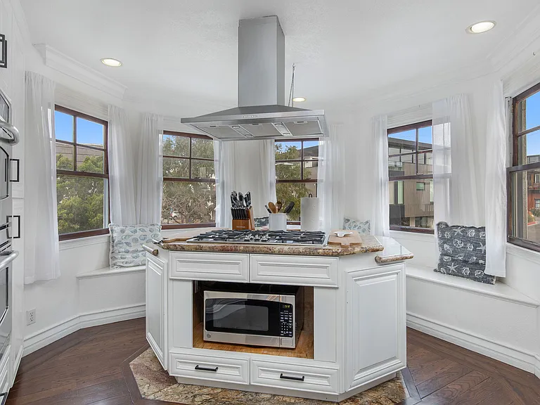 2521 Alma Ave — Photo 14