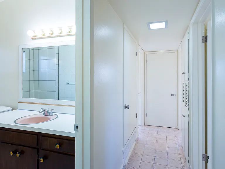535 N Cimarron St — Photo 20