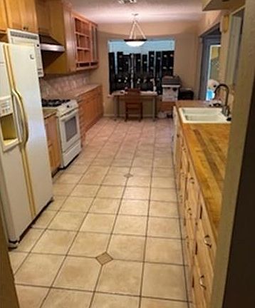 3rd image of 12814 Poquoson Dr