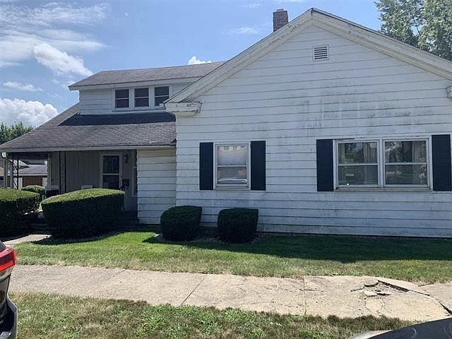 1st image of 320 N Jefferson St